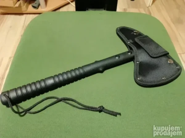 Tomahawk sekirica crna i maskirna | Lux Shop