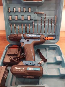 Makita aku bušilica 48V | Šrafilica i čekić sa 2 baterije