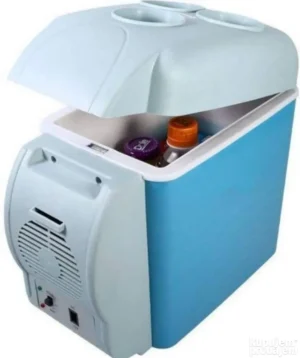 Frizider za auto 12V