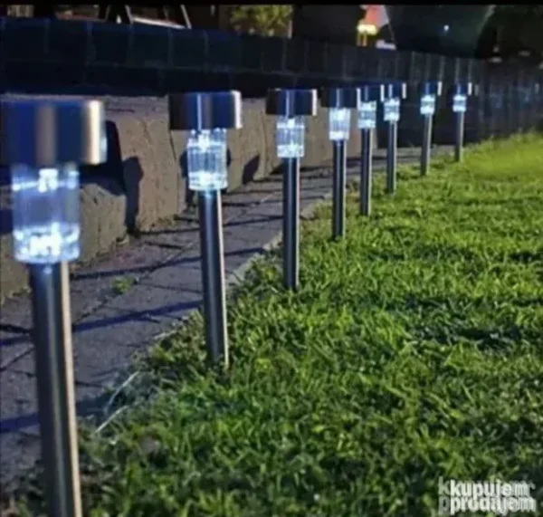 Solarne baštenske lampe RGB i LED