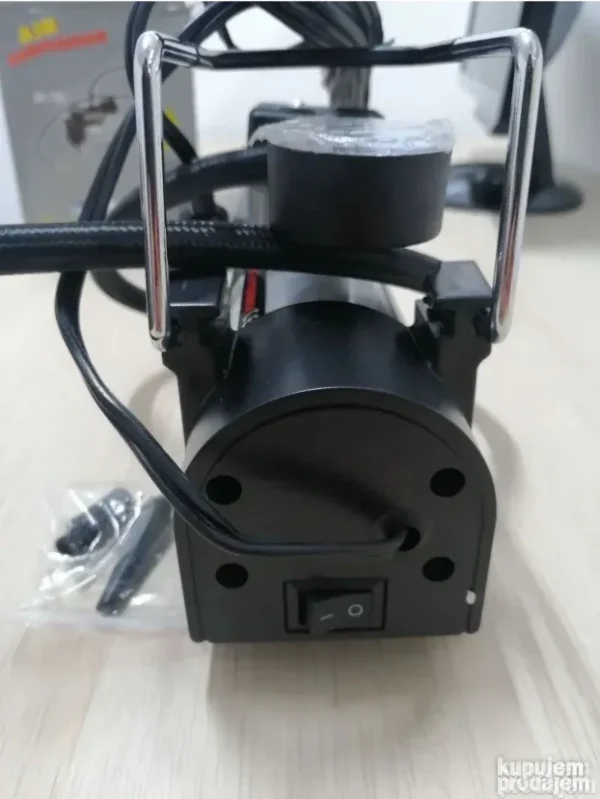 Mini kompresor za auto 12V