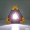 LED svetleći trougao za auto