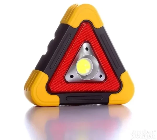 LED svetleći trougao za auto