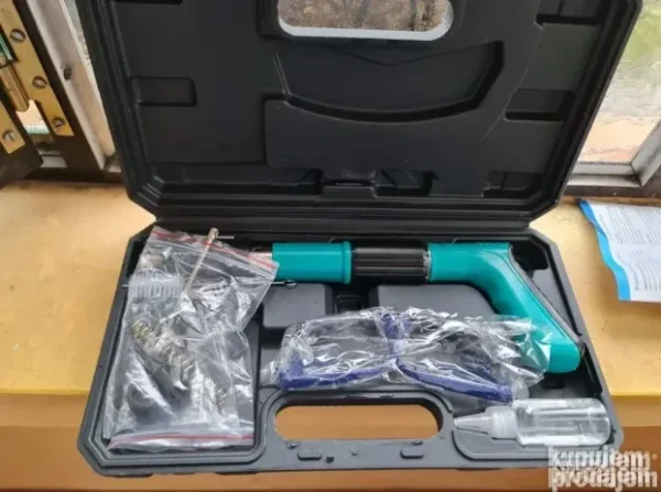 Pistolj za eksere + 50 eksera