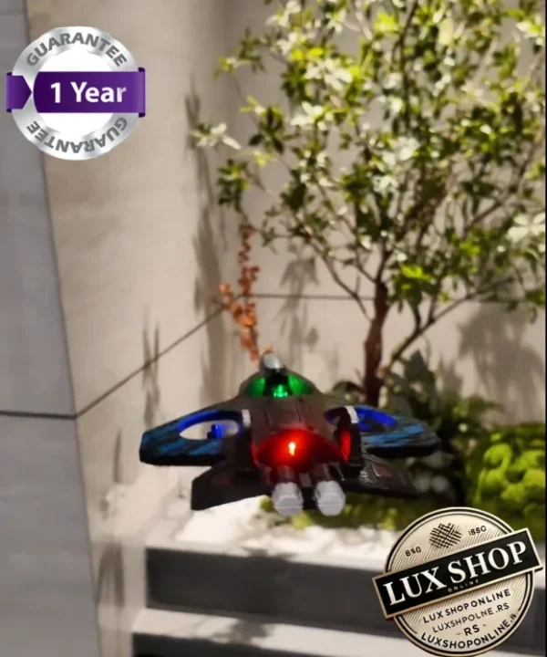 Avion dron na daljinsko upravljanje sa 2 baterije