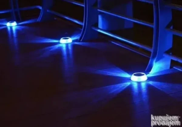 Solarne Lampe Disk RGB 4kom