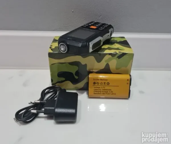 big-173213041-671cd5f36c4886-48012987ccb0a946-edc1-4 Land Rover Dual SIM – Otporan mobilni telefon