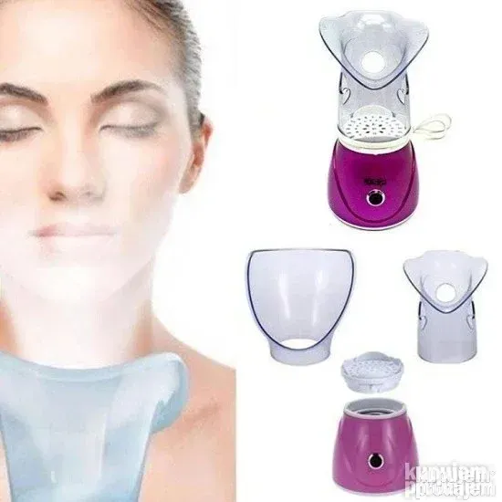 Plastična sauna za lice F-7011 sa maskom za paru i dodatnim nastavkom za inhalator, postavljena na sto u kupatilu.