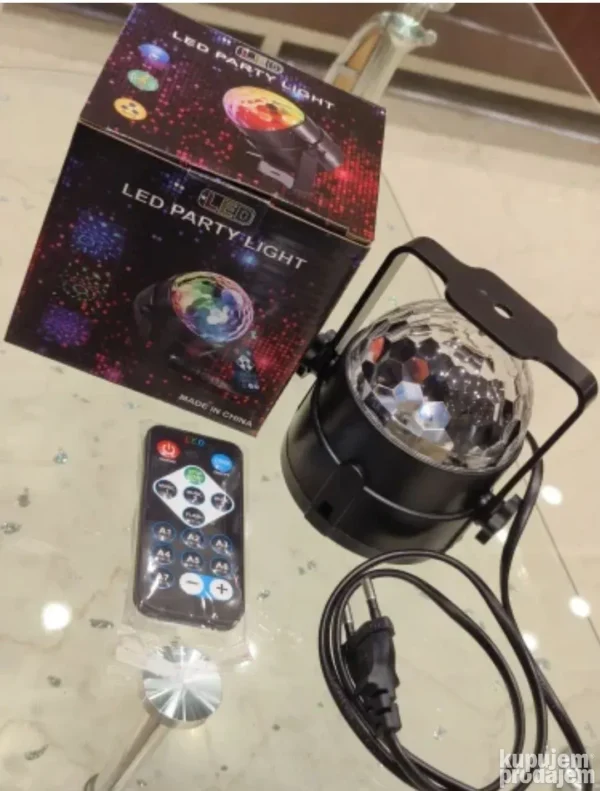 LED disko RGB rotirajuća kugla – osetljiva na ritam