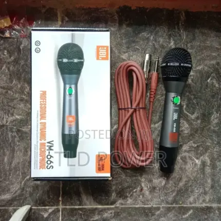 JBL VM 66S dinamički žični mikrofon sa metalnim kućištem i 5m kablom.