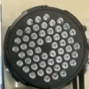 LED Par Briwax 54×1W RGBWY sa displejom i nosačem, idealan za profesionalnu i kućnu rasvetu.