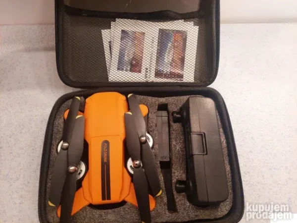 Dron 818 AE5 sa 4K kamerom i dve baterije