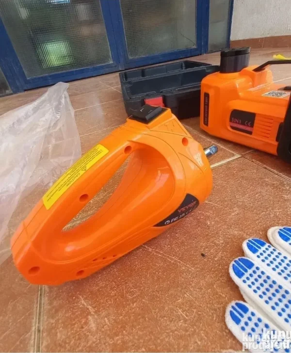 Set za auto -aku odvijac- kompresor- dizalica 5T
